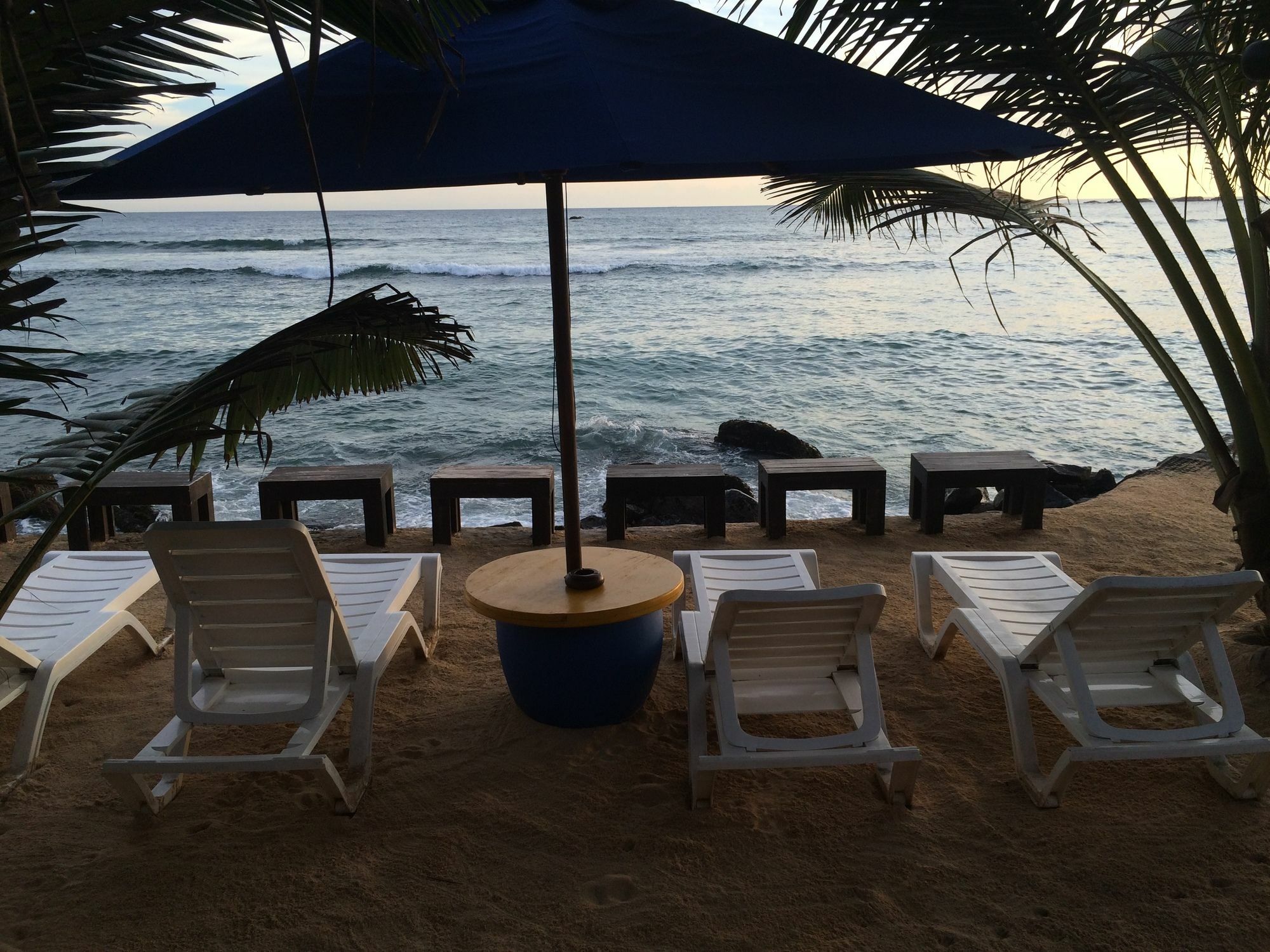 Beach Castle Unawatuna Exterior foto
